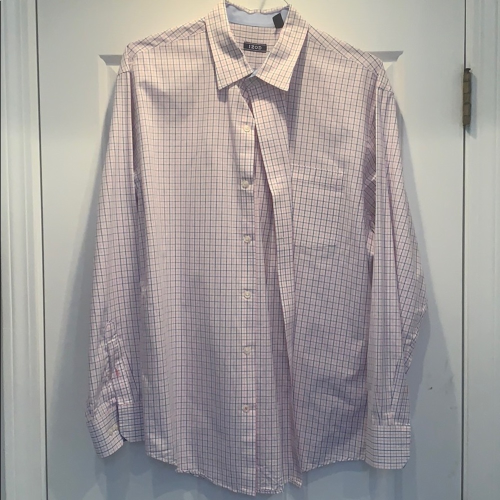 Izod: Men’s dress shirt